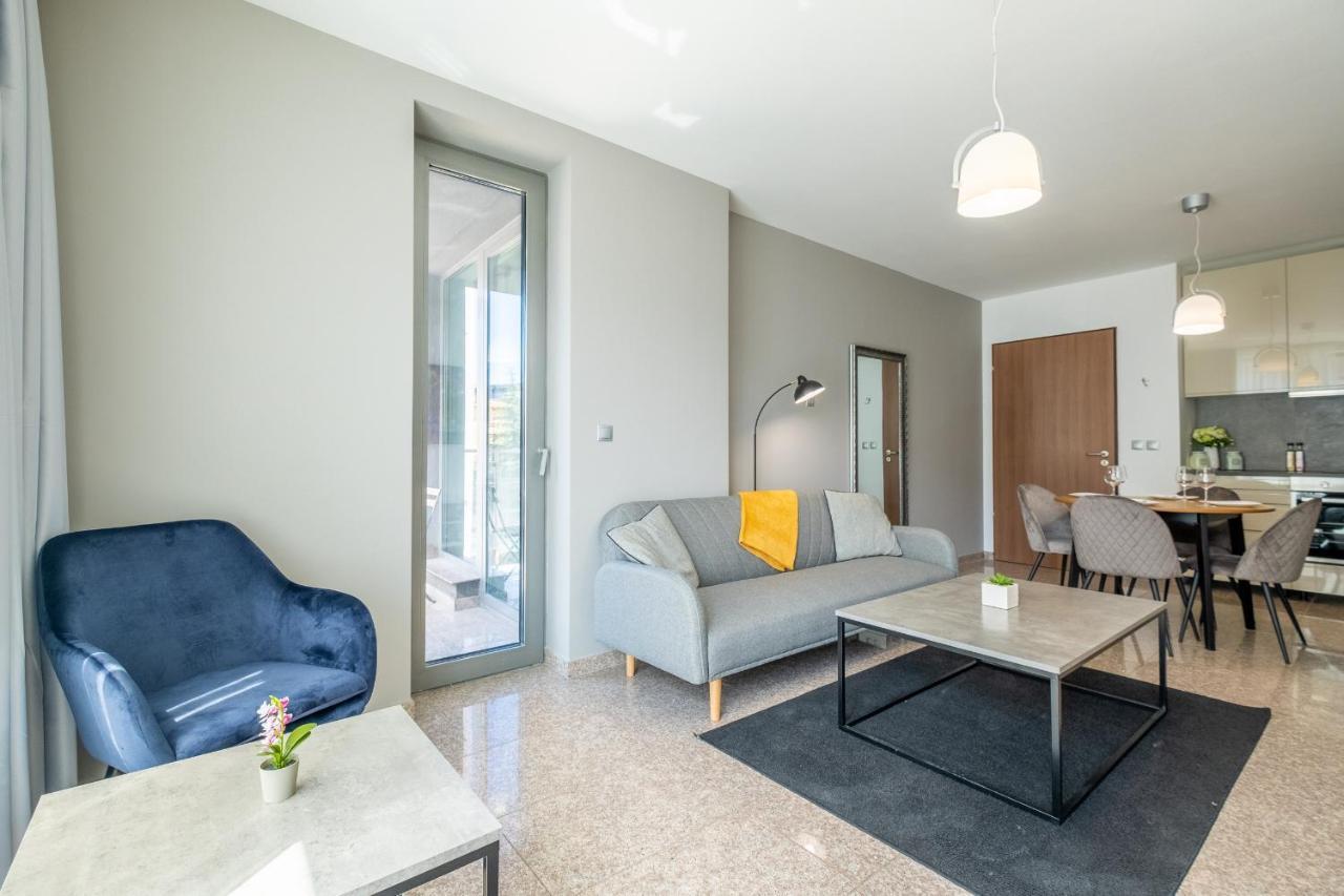 Julie'S Sunny Cozy Apartment With Balcony ソフィア エクステリア 写真