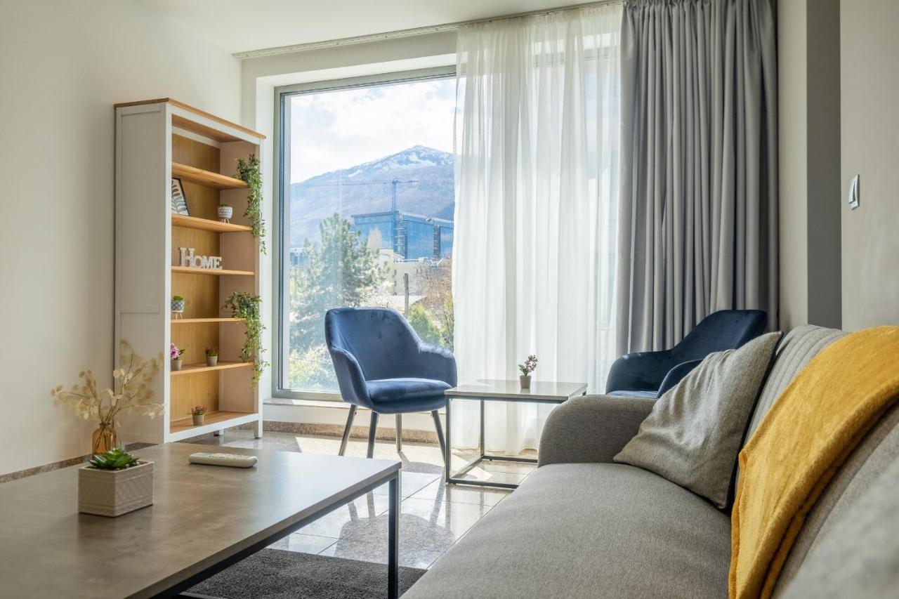 Julie'S Sunny Cozy Apartment With Balcony ソフィア エクステリア 写真